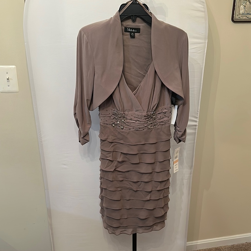 SL Fashions Pink Ruched V-Neck Sheath Dress